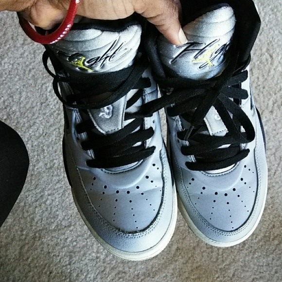 Retro Flight - Picture 5 of 6